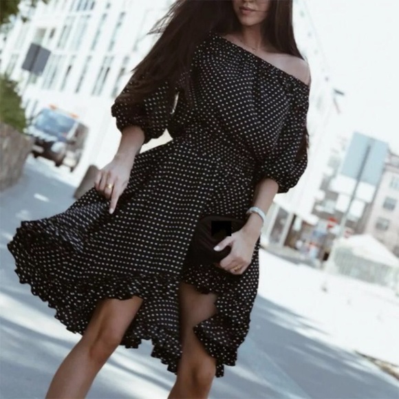 👄 LAST 2 Off Shoulder Polka Dot Dress - Picture 2 of 6